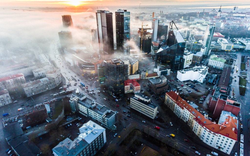 Fog over Tallinn_Magnus Heinmets.jpg